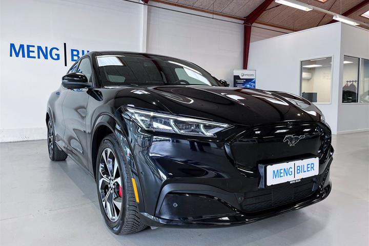 Sort Ford Mustang Mach-E fra 2021
