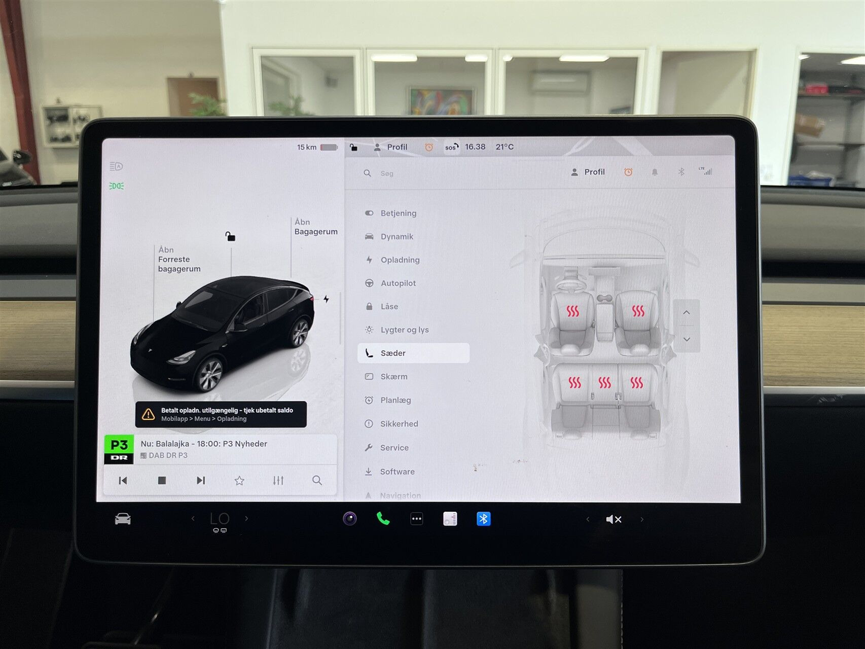 Sort Tesla Model Y fra 2022