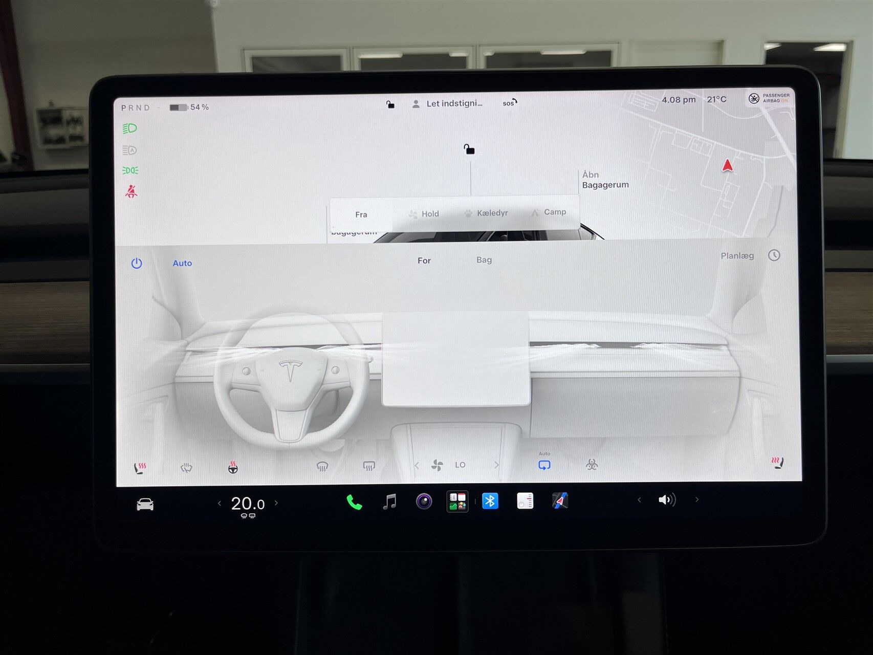 Sort Tesla Model Y fra 2022