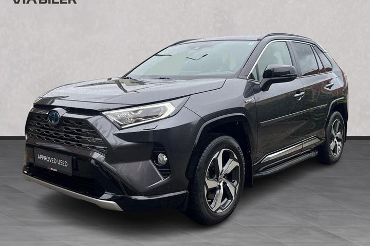 Grå Toyota RAV4 fra 2020