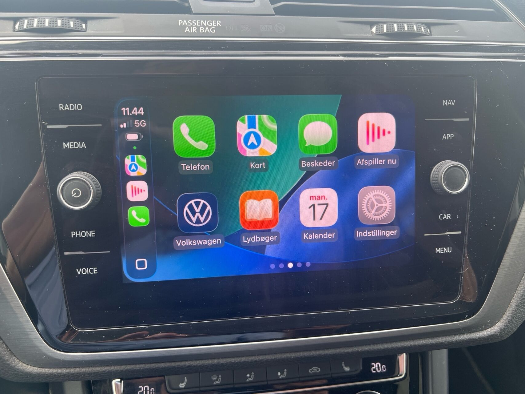 Sort VW Touran fra 2020