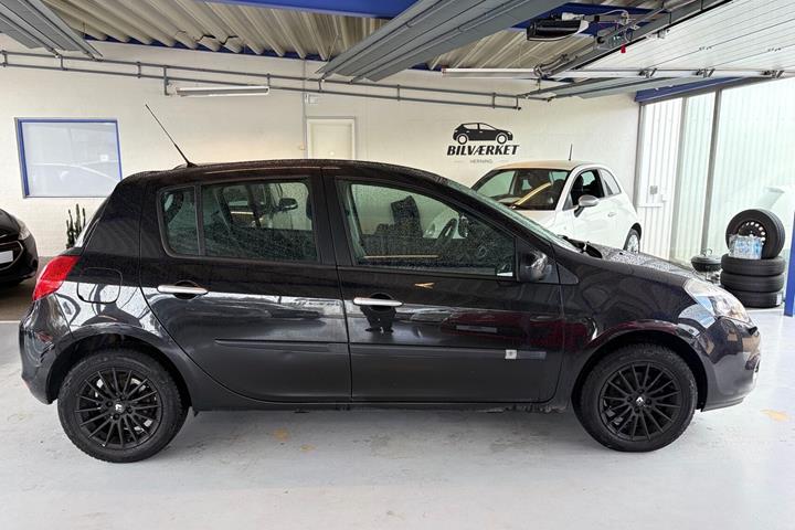 undefined Renault Clio fra 2011