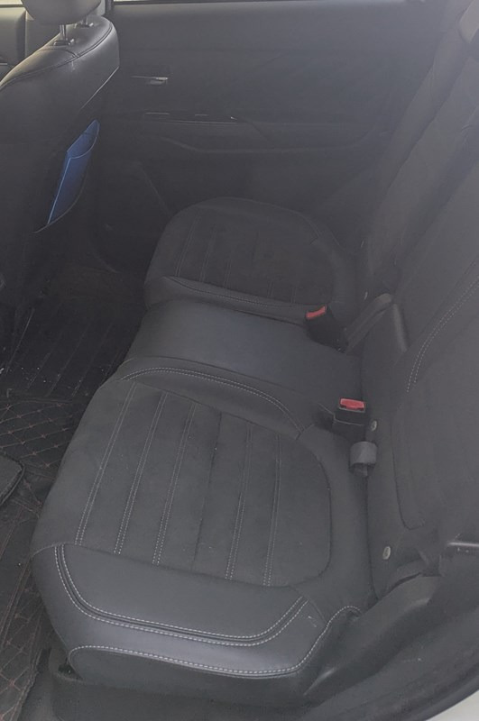 undefined Mitsubishi Outlander fra 2020