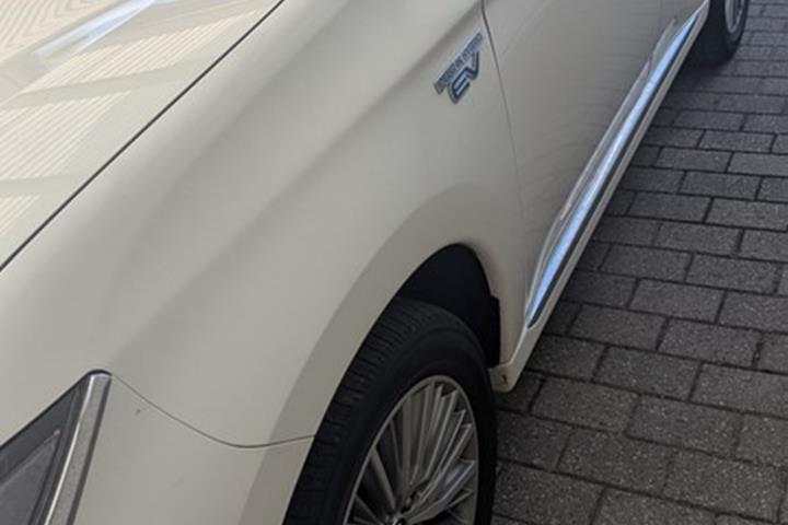 undefined Mitsubishi Outlander fra 2020