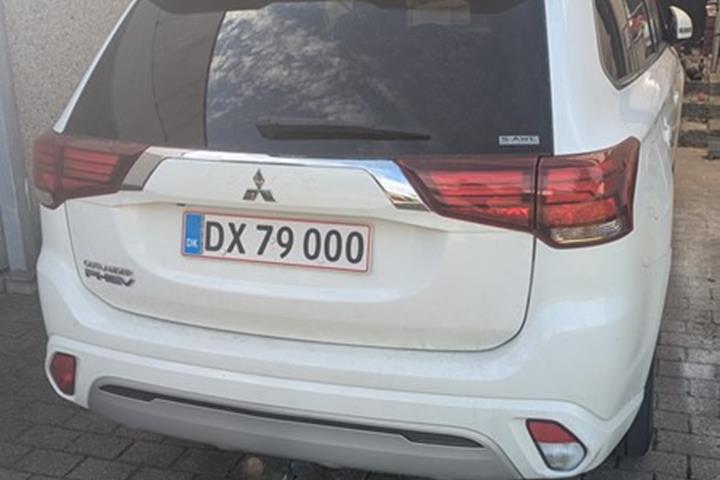 undefined Mitsubishi Outlander fra 2020