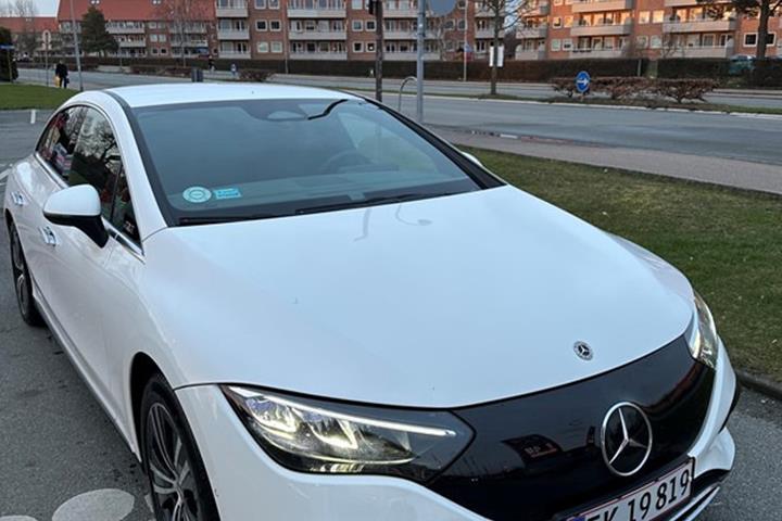 undefined Mercedes EQE fra 2023
