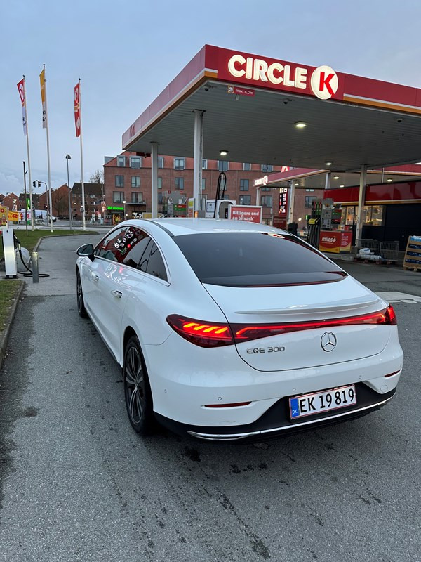 undefined Mercedes EQE fra 2023