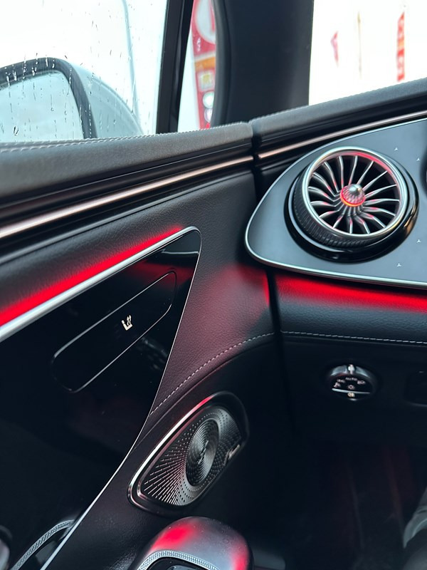 undefined Mercedes EQE fra 2023