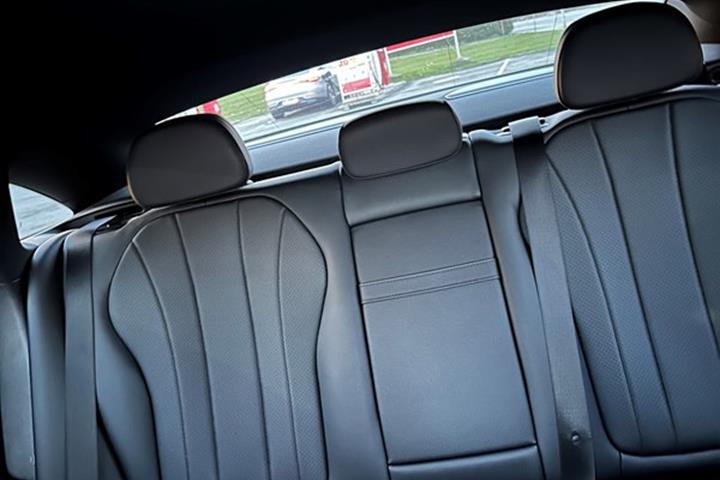 undefined Mercedes EQE fra 2023
