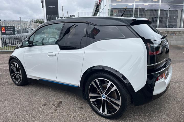 Hvid BMW i3s fra 2021