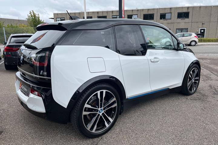 Hvid BMW i3s fra 2021