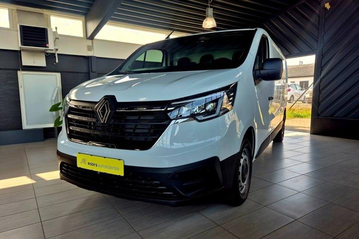 Hvid Renault Trafic fra 2026