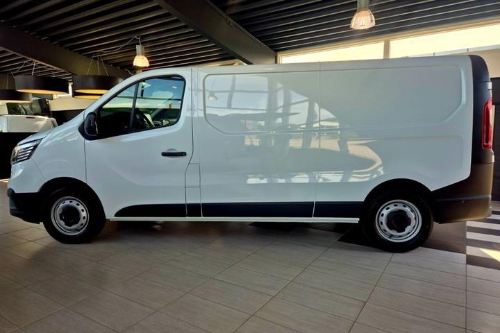 Hvid Renault Trafic fra 2026