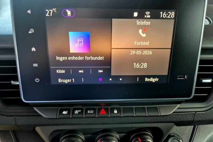 Hvid Renault Trafic fra 2026
