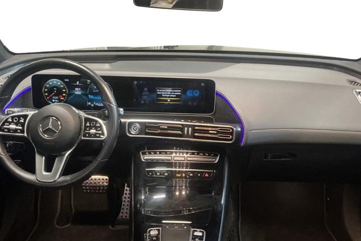 Grå Mercedes EQC400 fra 2020