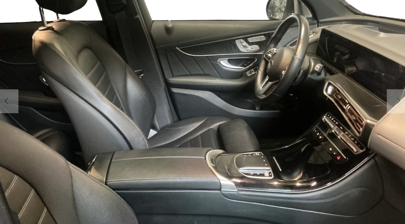 Grå Mercedes EQC400 fra 2020