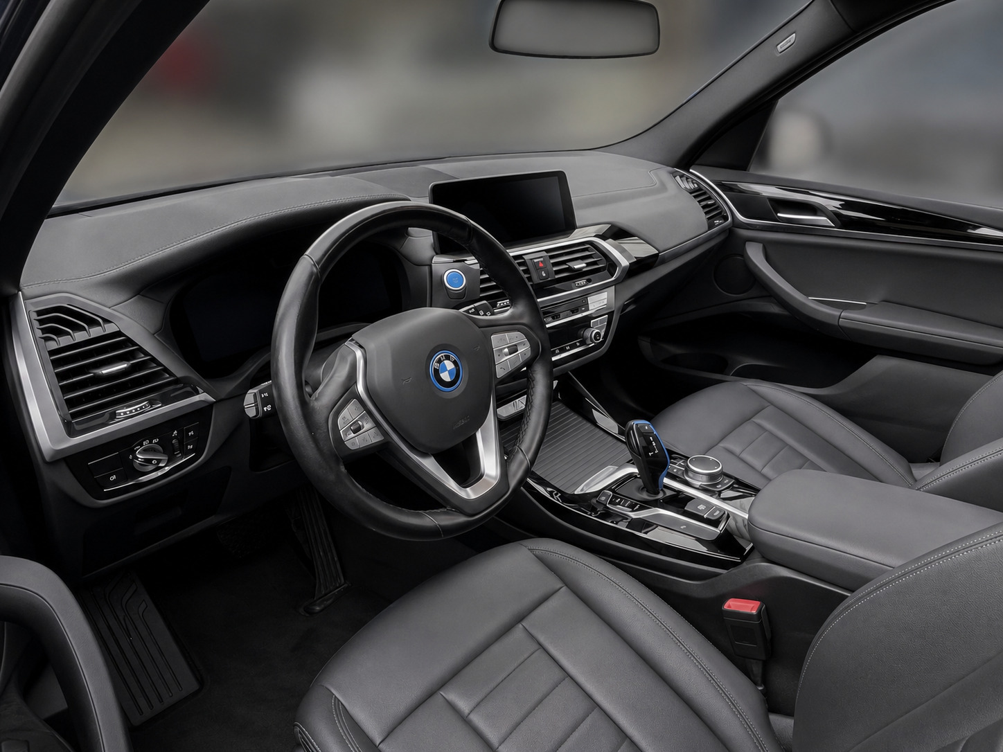 Blå BMW iX3 fra 2021