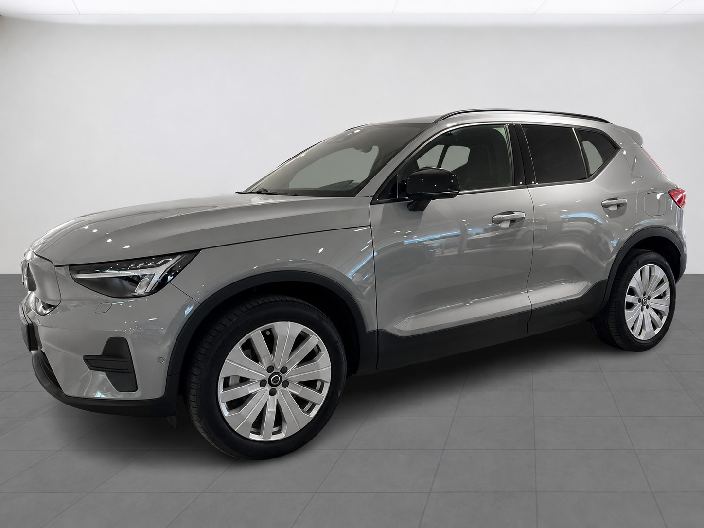 Grå Volvo EX40 fra 2025
