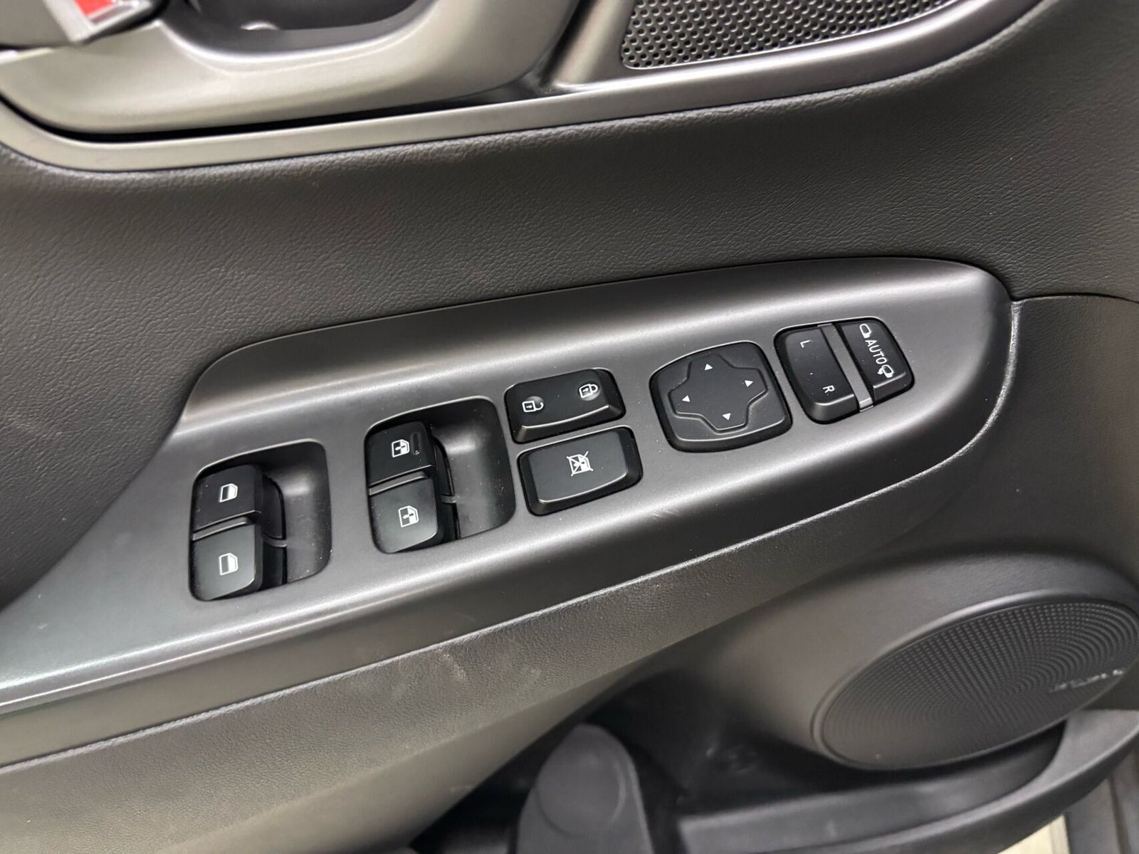 Grå Hyundai Kona fra 2018