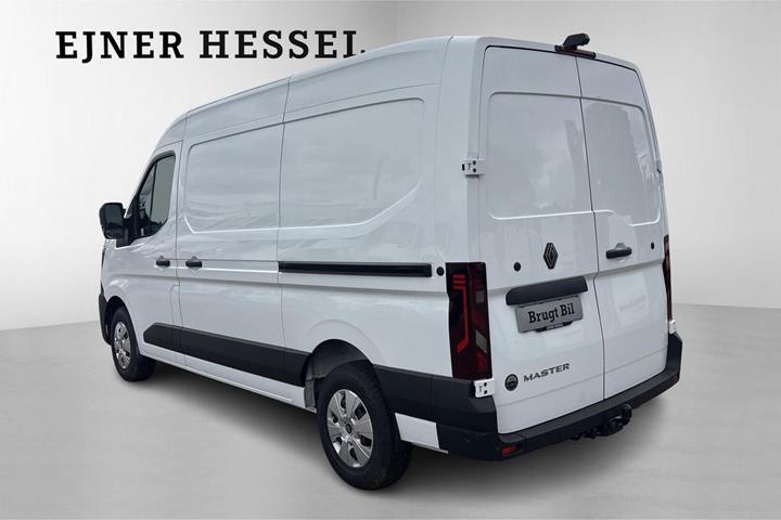 Hvid Renault Master V T33 fra 2025