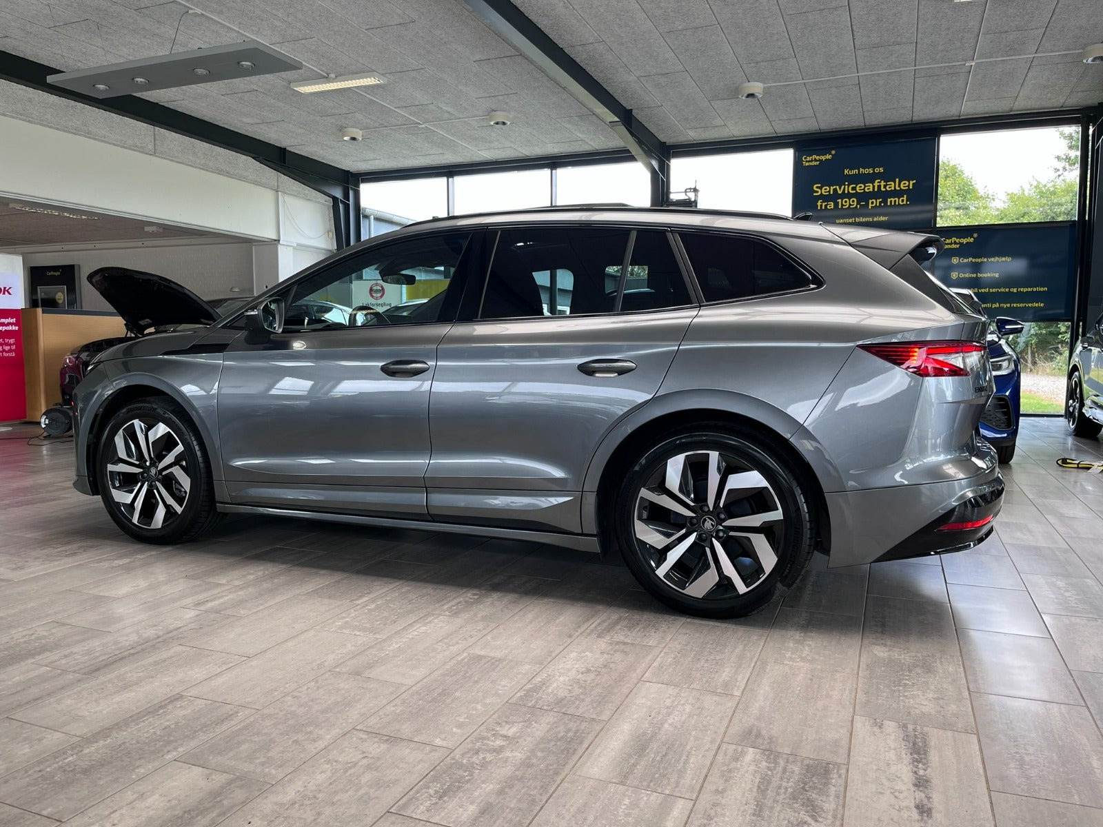 Grå Skoda Enyaq fra 2026