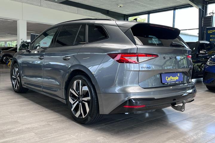Grå Skoda Enyaq fra 2026