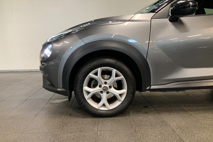 Grå Nissan Juke fra 2020