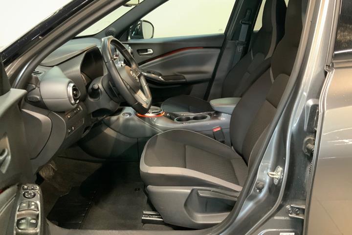 Grå Nissan Juke fra 2020
