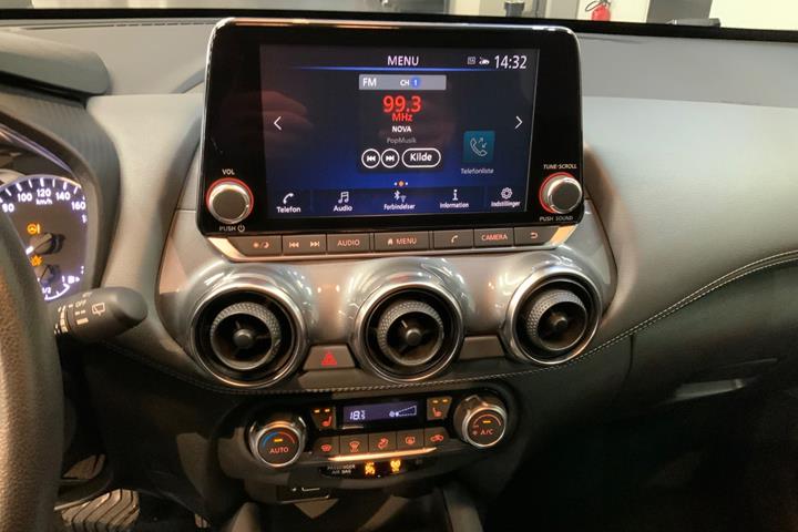 Grå Nissan Juke fra 2020