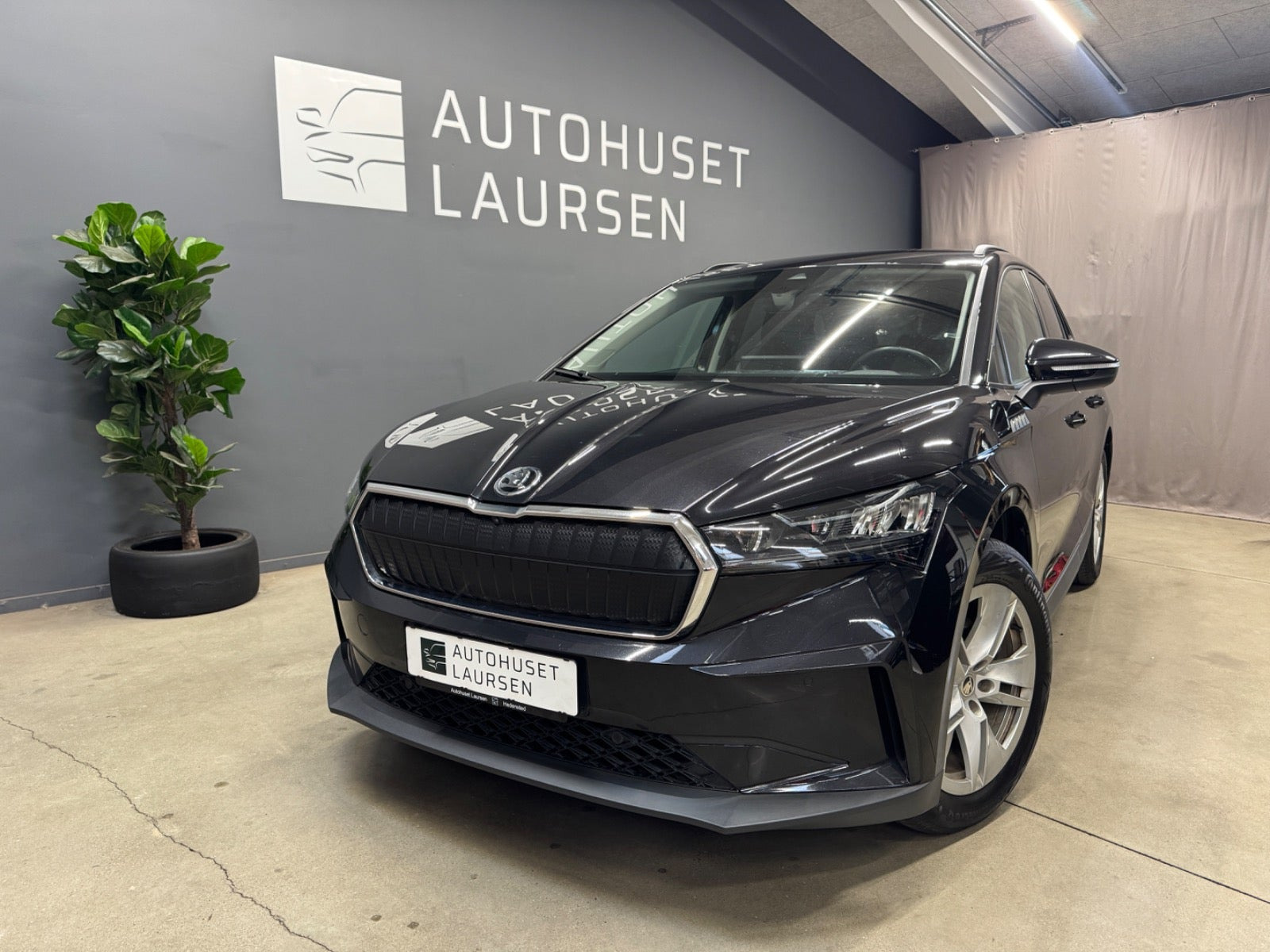 Sort Skoda Enyaq fra 2022