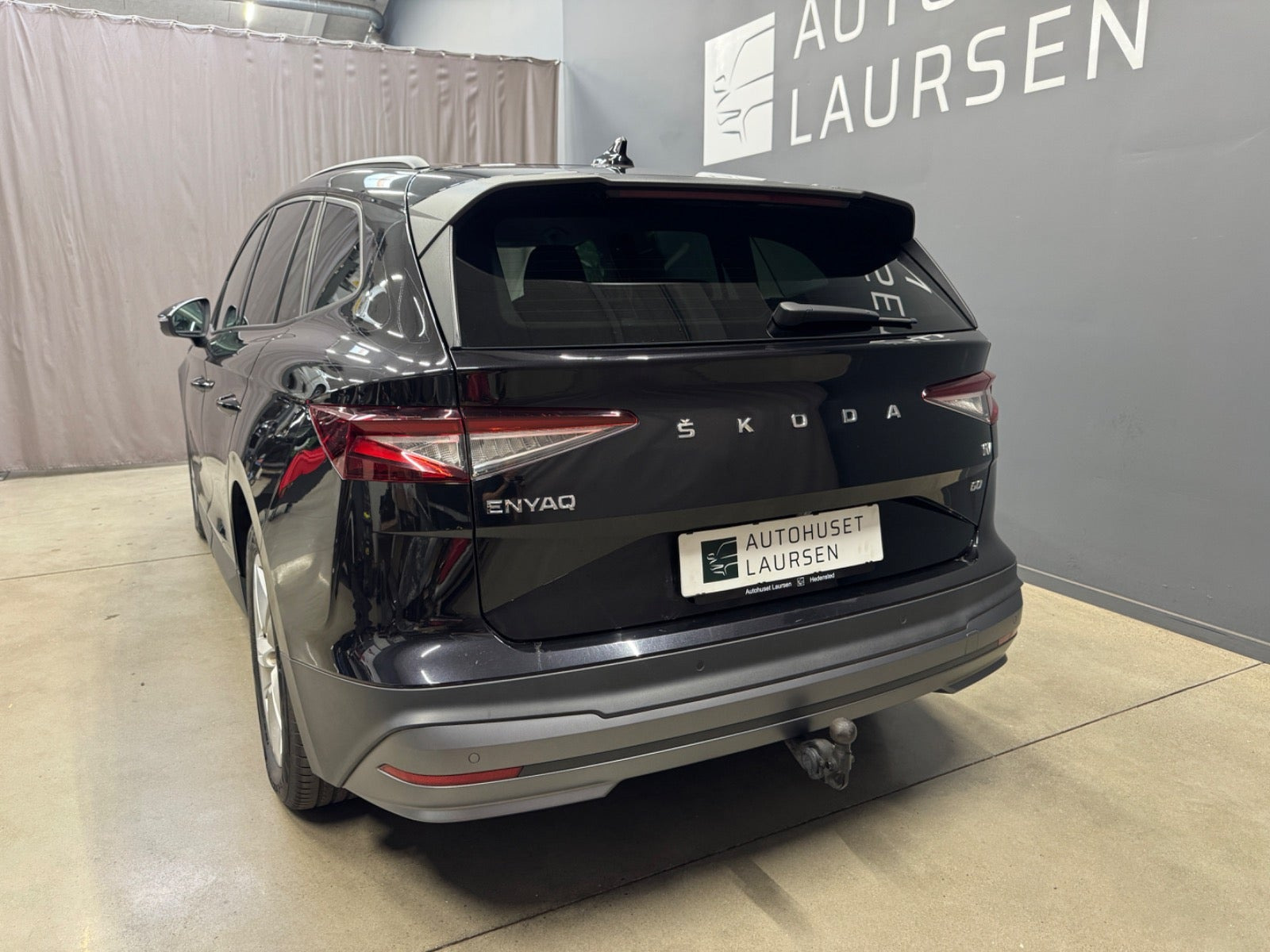 Sort Skoda Enyaq fra 2022