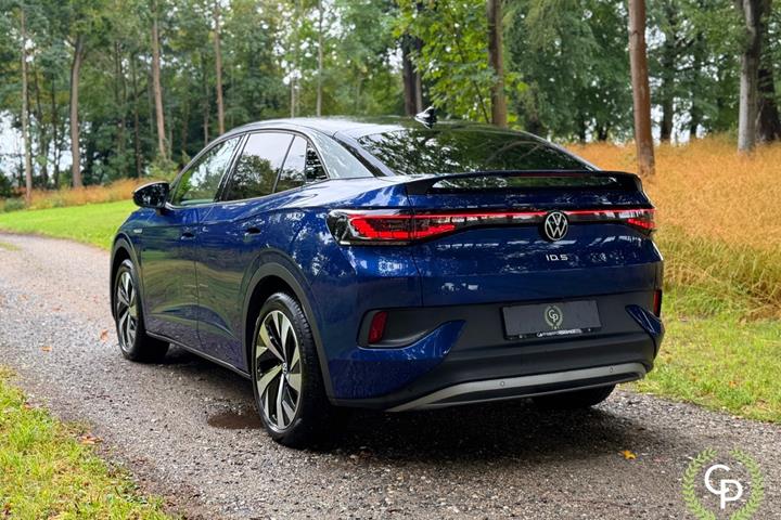 Blå VW ID.5 fra 2023