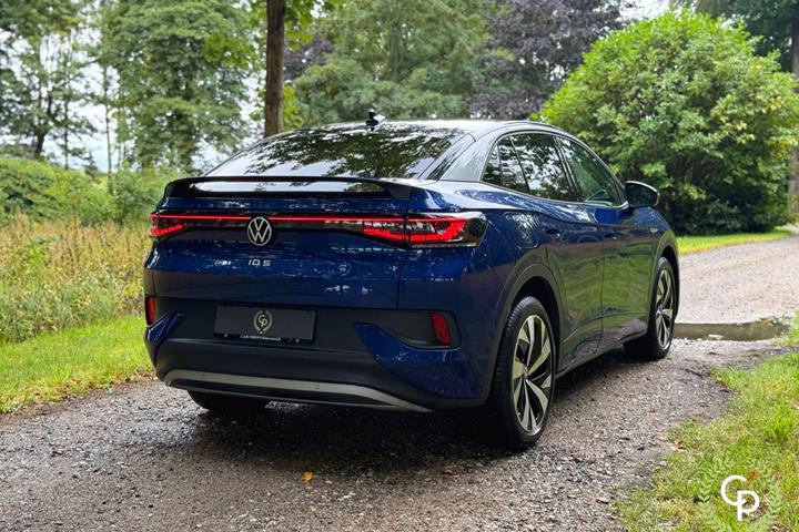 Blå VW ID.5 fra 2023