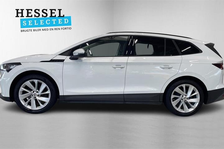 Hvid Skoda Enyaq fra 2021