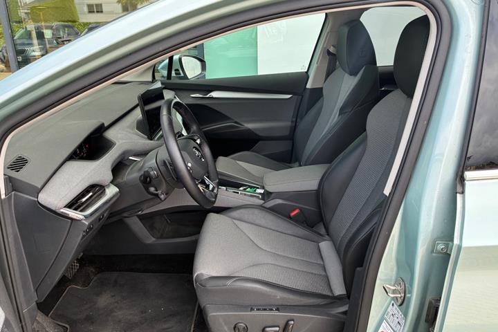 Sølv Skoda Enyaq fra 2023
