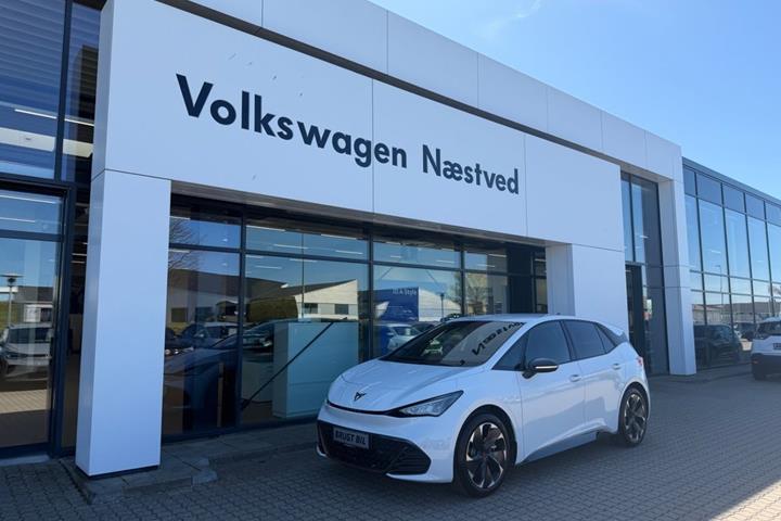 Hvid Cupra Born fra 2023