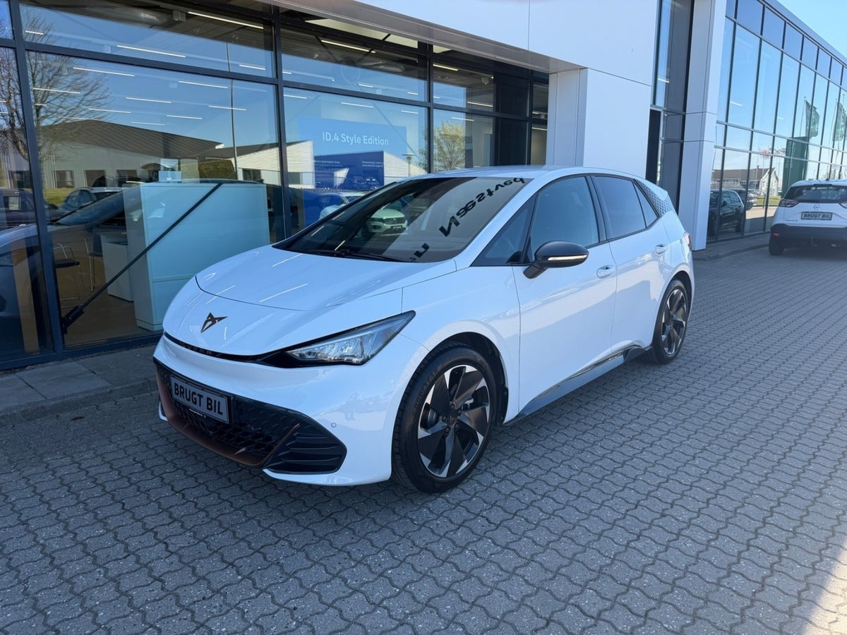 Hvid Cupra Born fra 2023