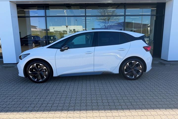 Hvid Cupra Born fra 2023