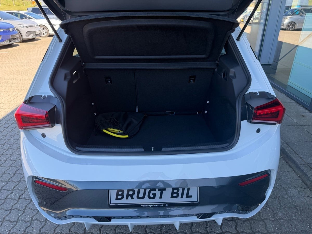 Hvid Cupra Born fra 2023