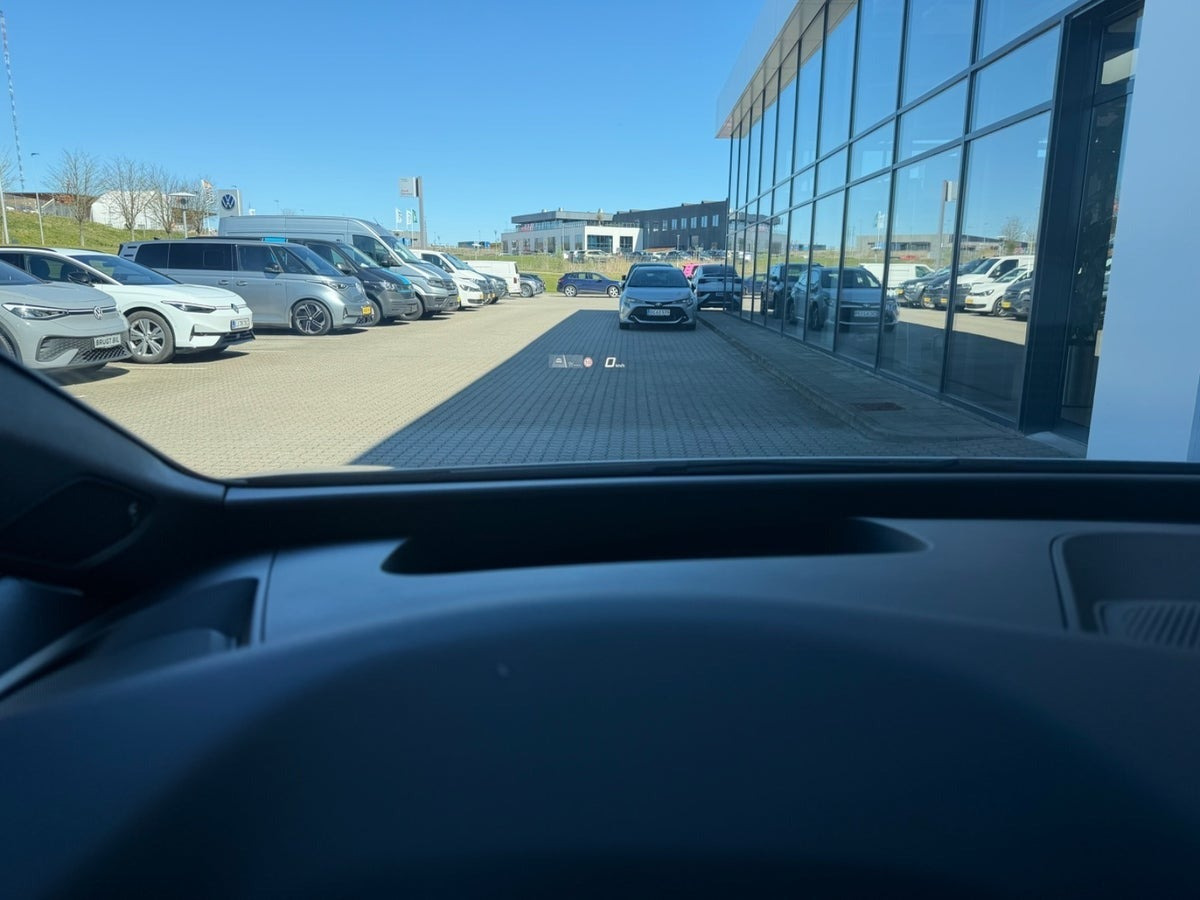 Hvid Cupra Born fra 2023