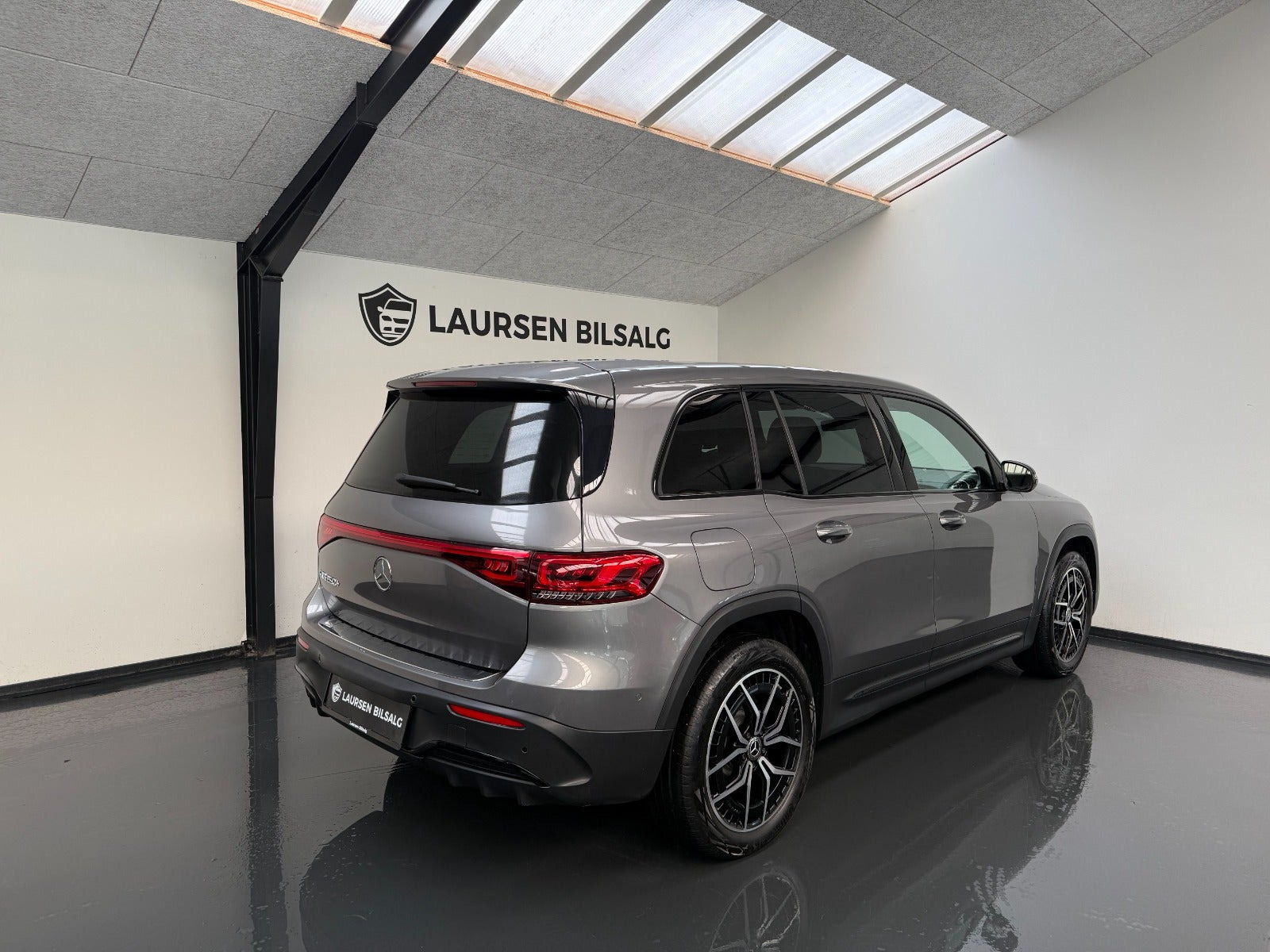 undefined Mercedes EQB250+ fra 2023