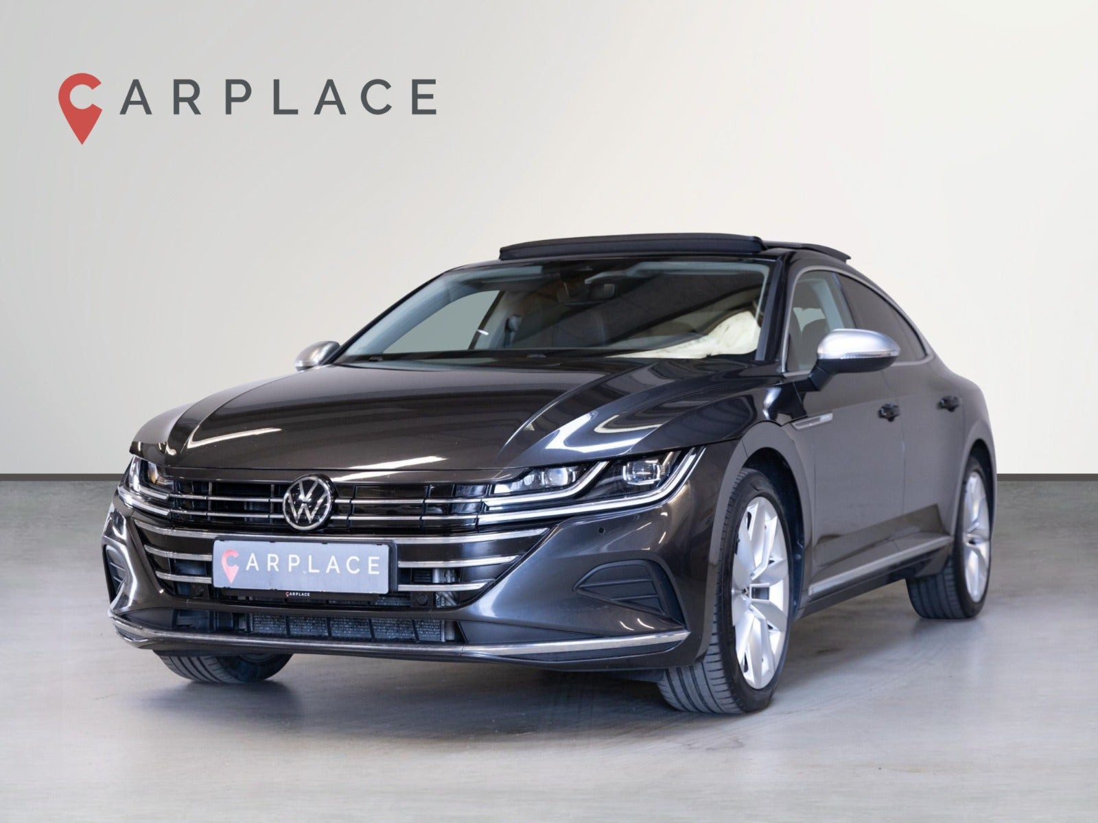 Grå VW Arteon fra 2022