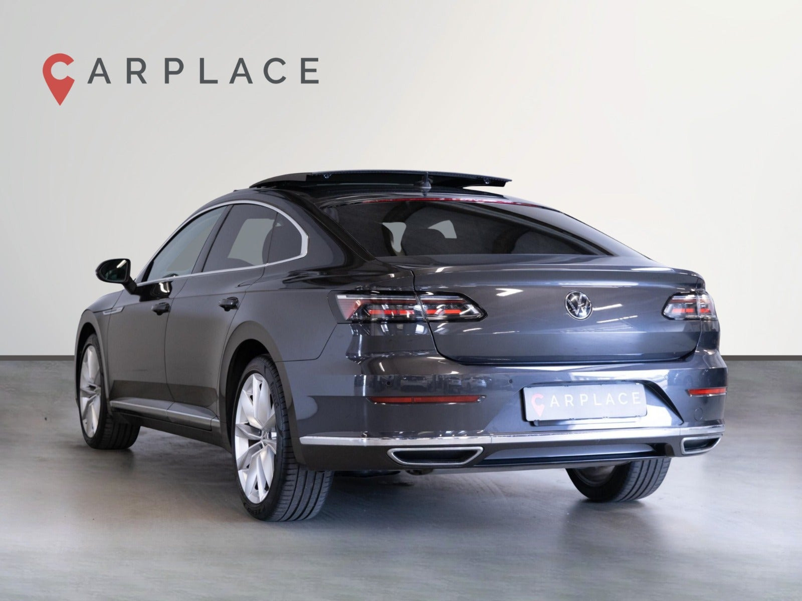 Grå VW Arteon fra 2022