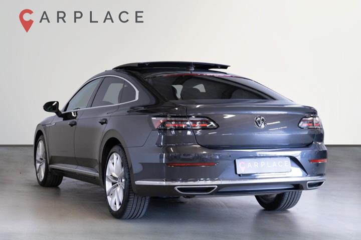 Grå VW Arteon fra 2022