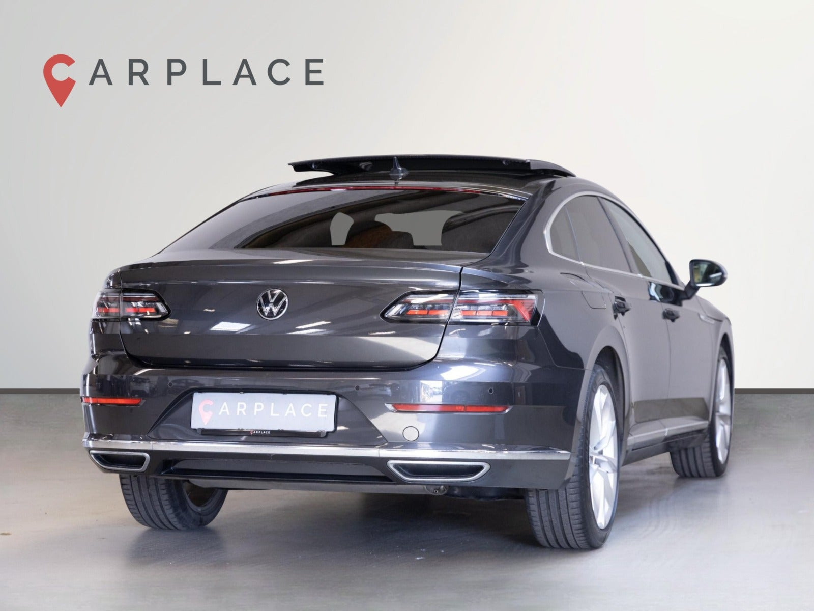 Grå VW Arteon fra 2022