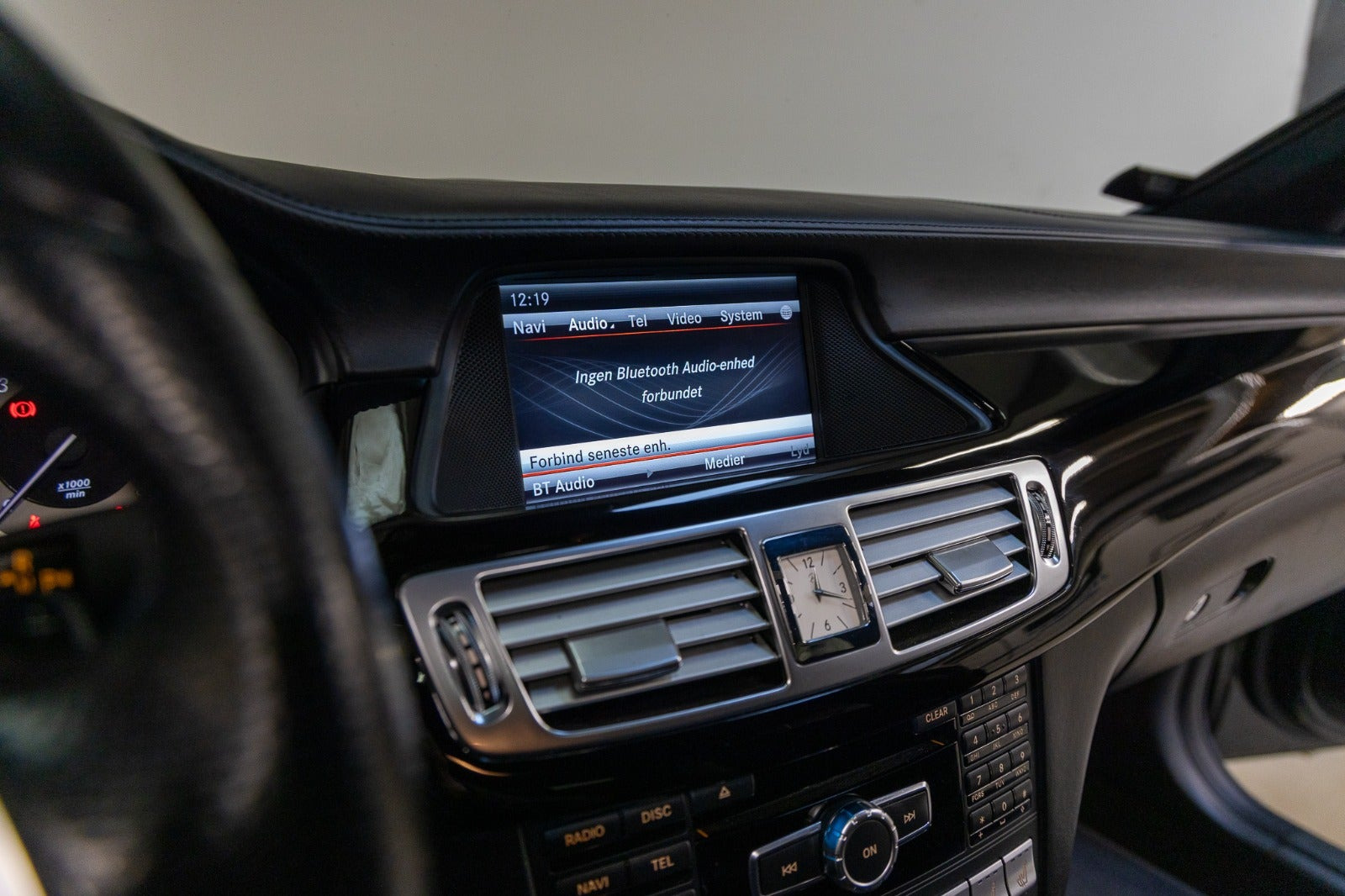 Sort Mercedes CLS500 fra 2012