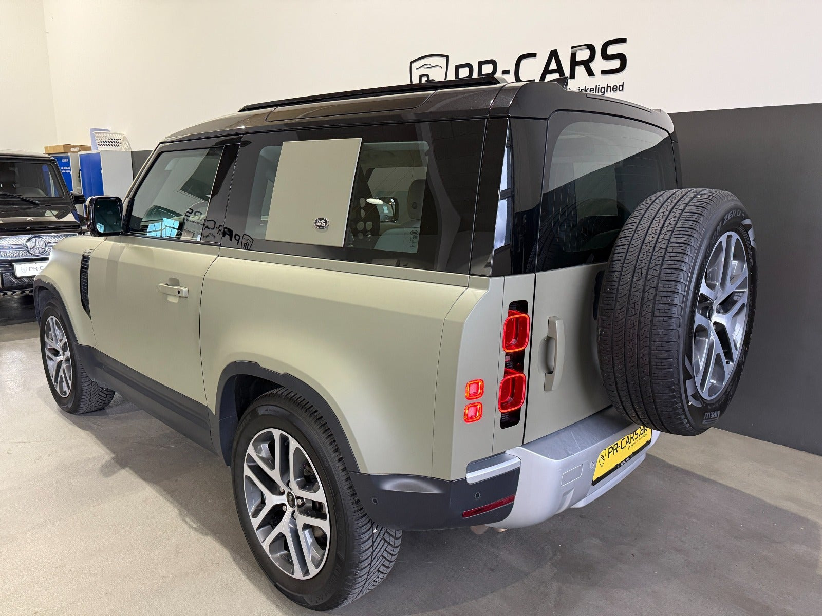 undefined Land Rover Defender 90 fra 2021