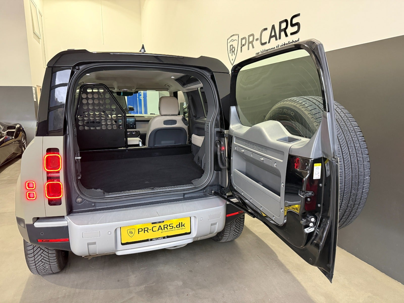 undefined Land Rover Defender 90 fra 2021