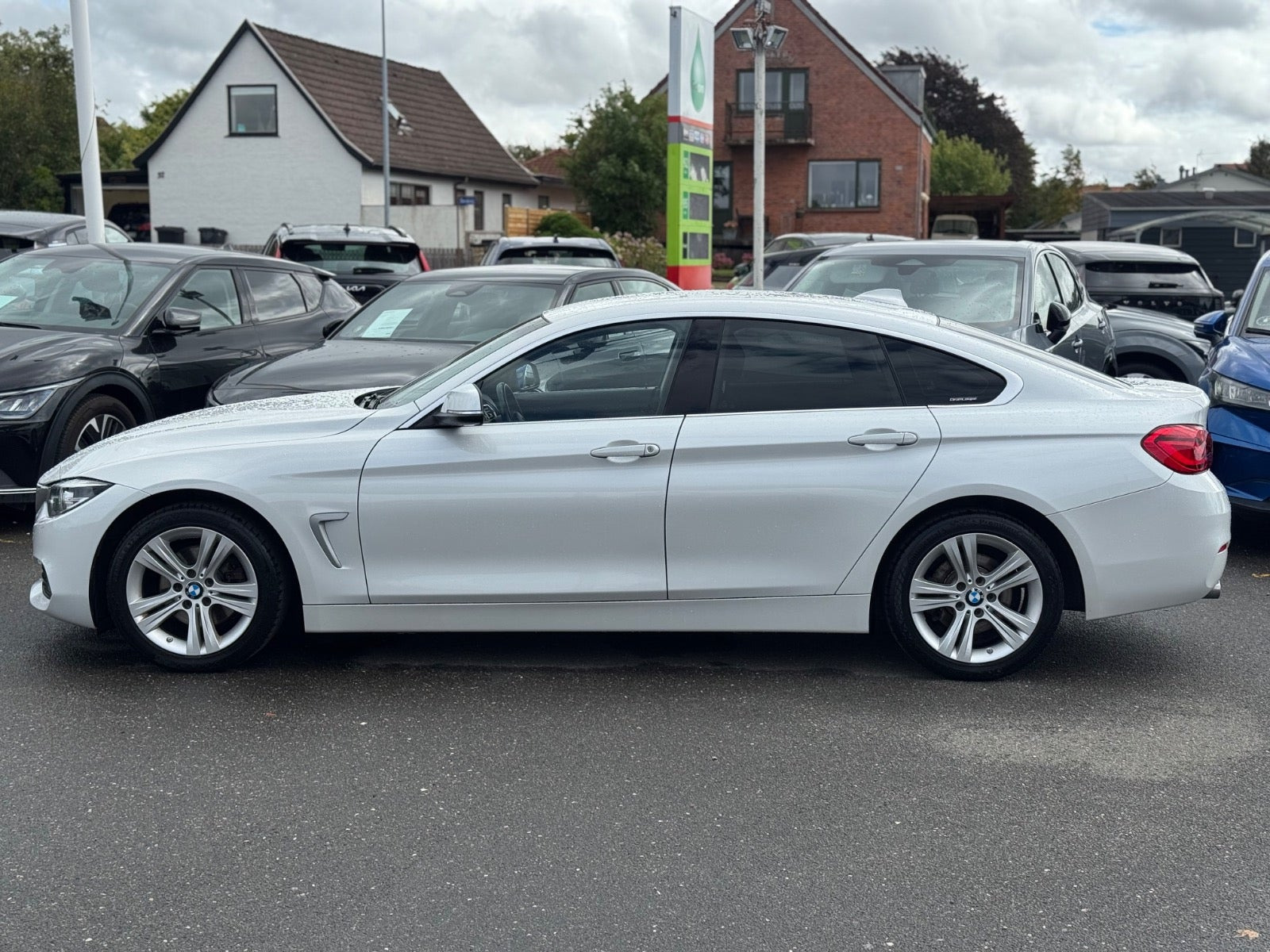 Hvid BMW 420d fra 2019