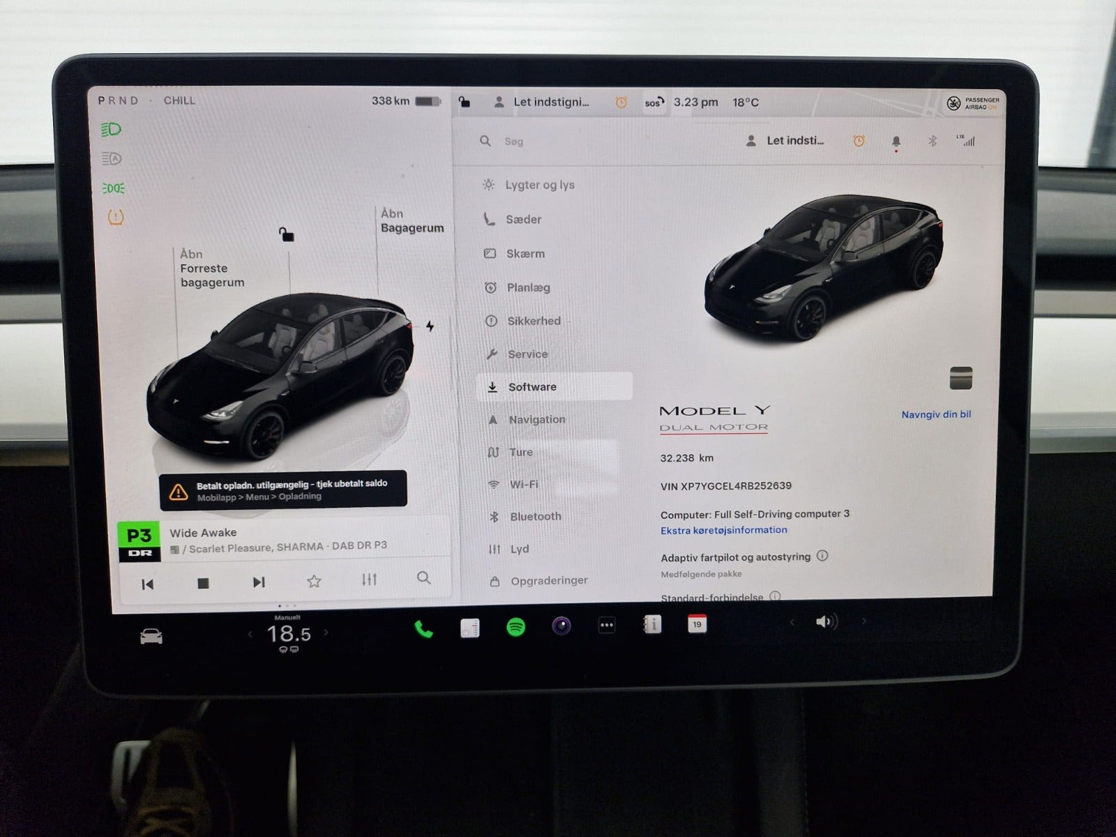 Sort Tesla Model Y fra 2023